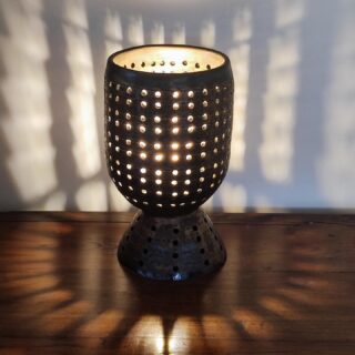 Edison’s dream 
Έργο 12 
Εφη Κουταβά
Πηλος υψηλής θερμοκρασίας , υαλωμα , χτίσιμο στο χέρι 
1200C
Exhibit 12 
@efi.koutava 
Stoneware, glaze, handbuilt , 
1200
#edisonsdream #groupceramicsexhibit #uniqueceramics #bespokeceramics #ceramiclighting #greekceramics #stoneware #handbuilding #chimera_artandcraft #chimeraculturesyros #syros #syrosisland